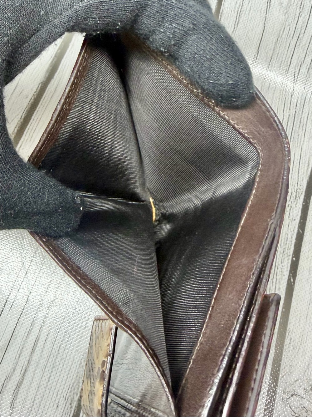 PRE LOVED Prada Brown Python Compact Wallet - Picture 5 of 11